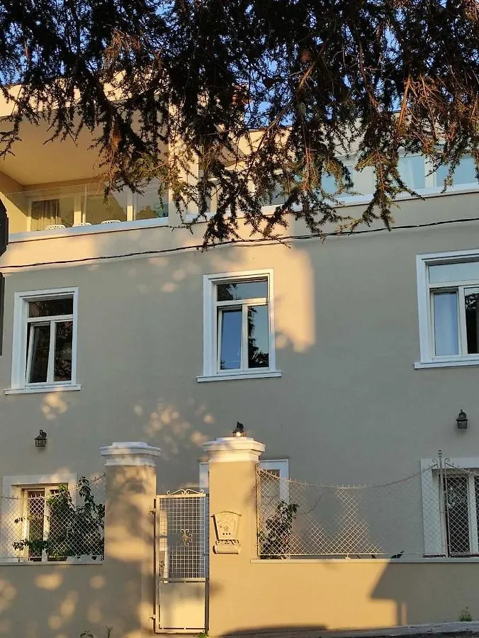 Villa Damiani بولا 0*,